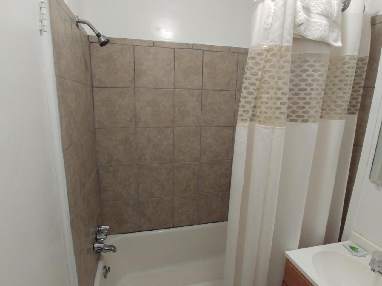 برينستون Budget Inn المظهر الخارجي الصورة
